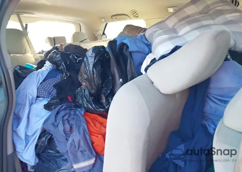 2012 Toyota Sienna Base 7 Passenger from USA, damaged, VIN 5TDKA3DCXCS012749